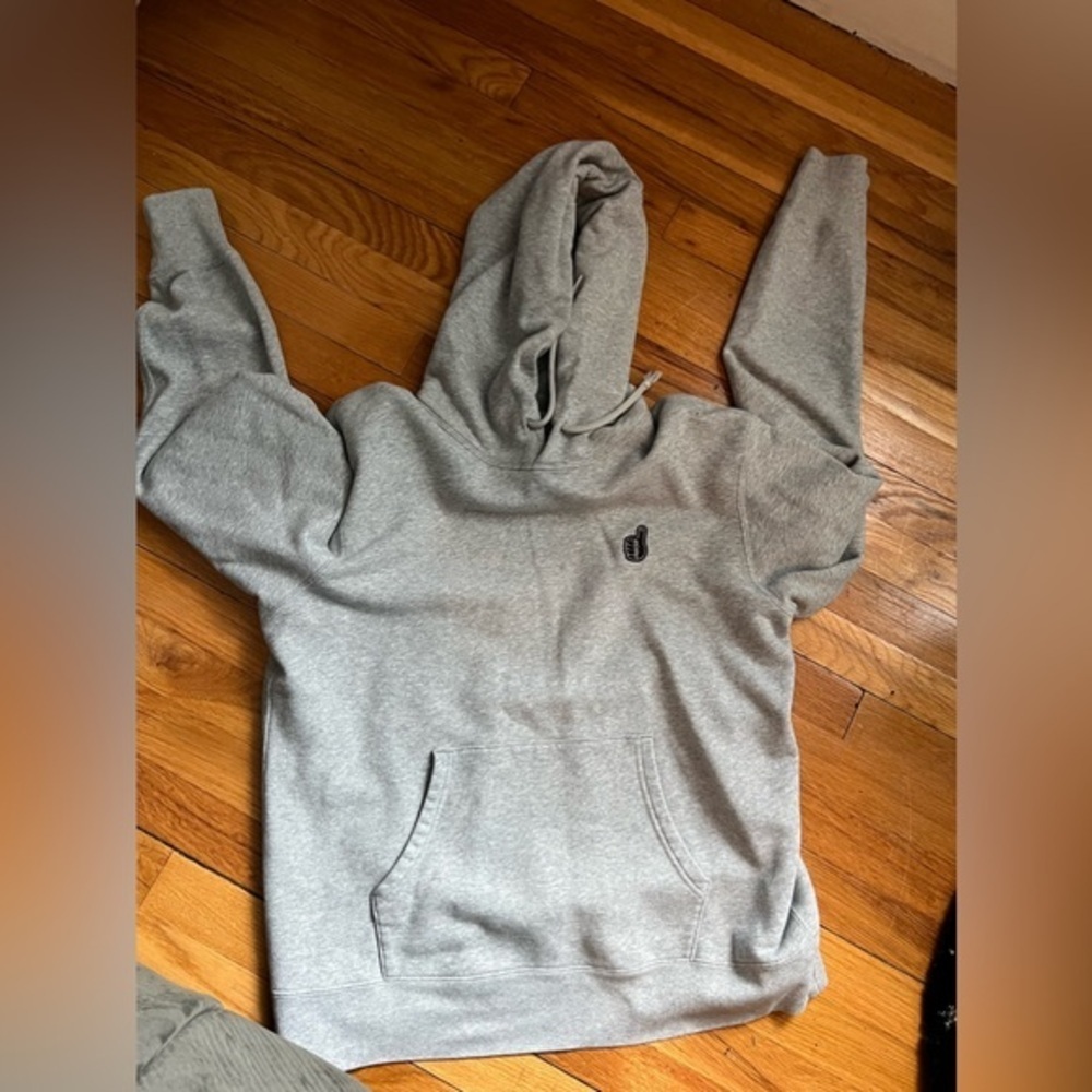 Uniqlo thumbs up no worries club hooded sweatshirt large - Picture 2 of 5
